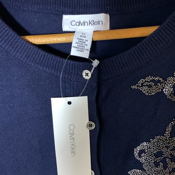 Calvin Klein Sweater - Picture 3 of 3